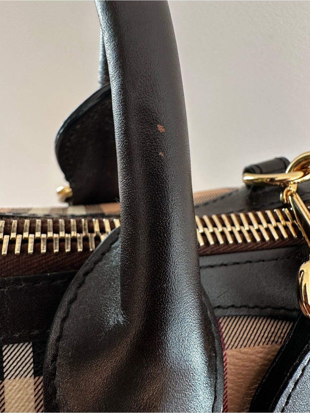 Burberry Beige Vintage Check Satchel with Black Leather Trim - Picture 13 of 16
